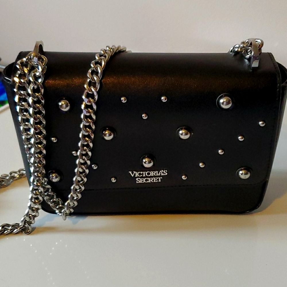 Victoria Secret faux leather purse w/ chain strap